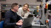 Automatyzacja i robotyzacja procesów | Studia II stopnia ze studiami podyplomowymi  | Uniwersytet WSB Merito Bydgoszcz: studenci_licencjat_pracownia