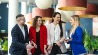 Customer experience management | Studia podyplomowe w Bydgoszczy | Uniwersytet WSB Merito Bydgoszcz: Główna grafika: Toruń - studia podyplomowe - Uczestnicy studiów podyplomowych podczas zajęć