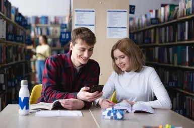 Biblioteka | Uniwersytet WSB Merito Bydgoszcz: bydgoszcz_biblioteka_studenci