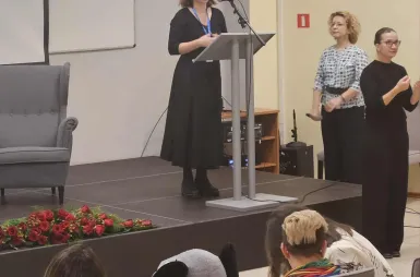 Międzynarodowa konferencja | „Uważność i współczucie - o mądrości, która wspiera dobrostan i może zmieniać świat” [GALERIA ZDJĘĆ] | Aktualności | Uniwersytet WSB Merito Bydgoszcz: Międzynarodowa konferencja | „Uważność i współczucie - o mądrości, która wspiera dobrostan i może zmieniać świat” – prelekcja
