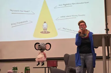 Międzynarodowa konferencja | „Uważność i współczucie - o mądrości, która wspiera dobrostan i może zmieniać świat” [GALERIA ZDJĘĆ] | Aktualności | Uniwersytet WSB Merito Bydgoszcz: Międzynarodowa konferencja | „Uważność i współczucie - o mądrości, która wspiera dobrostan i może zmieniać świat” – prelekcja