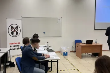 Debata oksfordzka w ramach Kujawsko‑Pomorskiej Ligi Debat na Uniwersytecie WSB Merito Bydgoszcz | 18.12.2025 [GALERIA ZDJĘĆ] | Aktualności | Uniwersytet WSB Merito Bydgoszcz: uczestnicy debaty