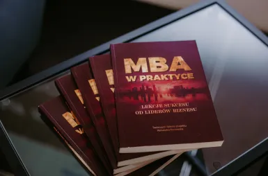 MBA Day: Lider zaczyna się od ludzi. O zaufaniu, komunikacji i dojrzałości menedżerskiej [GALERIA ZDJĘĆ] | Aktualności | Uniwersytet WSB Merito Bydgoszcz: uczestnicy MBA Day