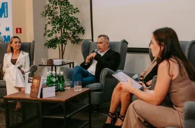 MBA Day: Lider zaczyna się od ludzi. O zaufaniu, komunikacji i dojrzałości menedżerskiej [GALERIA ZDJĘĆ] | Aktualności | Uniwersytet WSB Merito Bydgoszcz: uczestnicy MBA Day