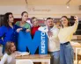 41. Czwartki Social Media 16 kwietnia! [GALERIA ZDJĘĆ] | Aktualności | Uniwersytet WSB Merito Bydgoszcz: szóstka studentów robi sobie zdjęcie
