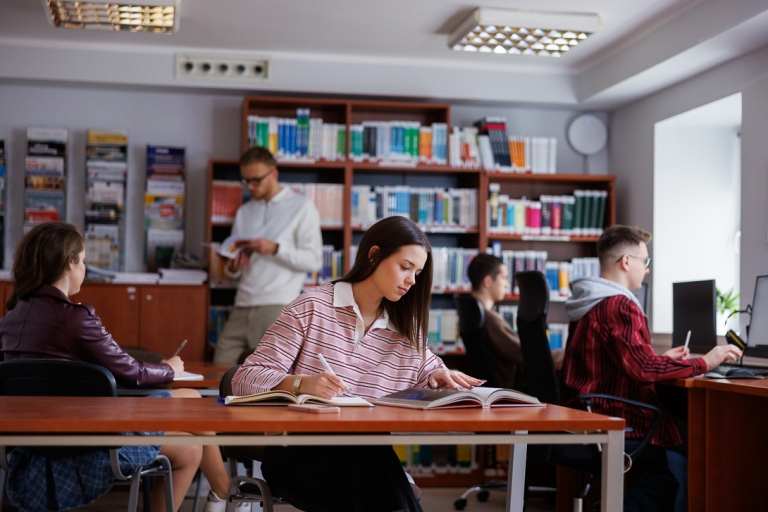 Psychologia marketingu i nowych mediów | Studia I stopnia w Bydgoszczy | Uniwersytet WSB Merito Bydgoszcz: Studentka I_II st