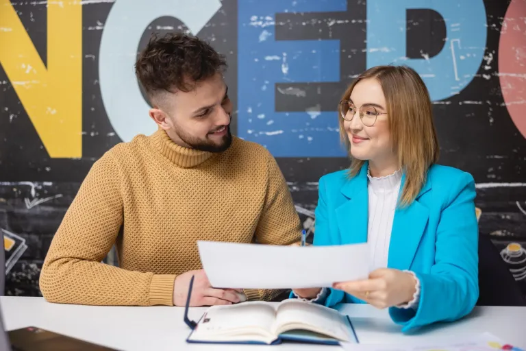 Zarządzanie | Studia II stopnia ze studiami podyplomowymi w Bydgoszczy | Uniwersytet WSB Merito Bydgoszcz: Główna grafika: Bydgoszcz-studia I stopnia-studenci podczas nauki