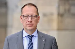Zarządzanie nieruchomościami | Studia podyplomowe w Chorzowie | Uniwersytet WSB Merito Chorzów: mgr Jarosław Wieszołek