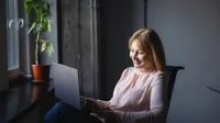 Przygotowanie pedagogiczne dla psychologów | Studia podyplomowe w Chorzowie | Uniwersytet WSB Merito Chorzów: uczestniczka studiów podyplomowych uczestnicząca w zajęciach online