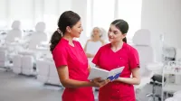Wizaż i stylizacja | Studia I stopnia w Chorzowie | Uniwersytet WSB Merito Chorzów: studentki kosmetologii