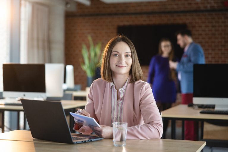 Administracja – prawo, zarządzanie i organizacja | Studia podyplomowe w Chorzowie | Uniwersytet WSB Merito Chorzów: uczestniczka studiów podyplomowych