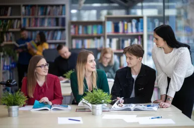 Search results | WSB Merito Toruń University: studenci podczas nauki w bibliotece