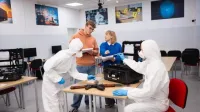 Who we are | WSB Merito Warsaw University: Grupa studentów na zajęciach 