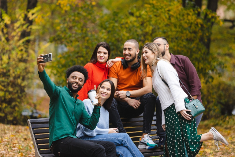 Bachelor's degree | WSB Merito Warsaw University: A group of students taking selfie