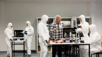 Kryminologia i kryminalistyka | Studia II stopnia ze studiami podyplomowymi  | Uniwersytet WSB Merito w Gdańsku: Zdjęcie z laboratorium kryminalistycznego