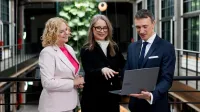 Programista JavaScript z wykorzystaniem AI | Studia podyplomowe w Gdańsku | Uniwersytet WSB Merito w Gdańsku: SP grupa komputer rozmowa