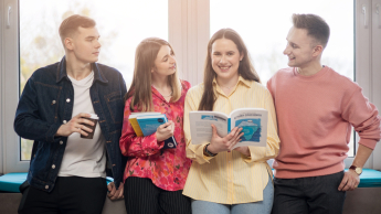 Psychologia w zarządzaniu z certyfikatem FU | Studia II stopnia ze studiami podyplomowymi  | Uniwersytet WSB Merito w Gdańsku: ksiazka-grupa-i-stopien