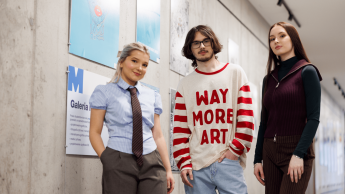 Smart Marketing | Studia II stopnia w Gdańsku | Uniwersytet WSB Merito w Gdańsku: Studenci przy galerii prac 