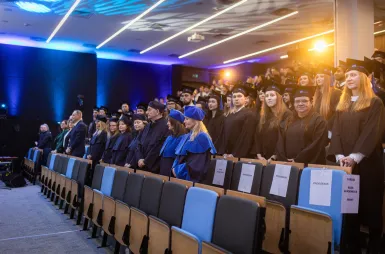 Uroczystość wręczenia dyplomów absolwentom 2025 za nami! | Aktualności | Uniwersytet WSB Merito w Gdańsku: zdj