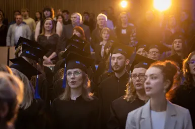 Uroczystość wręczenia dyplomów absolwentom 2025 za nami! | Aktualności | Uniwersytet WSB Merito w Gdańsku: zdj