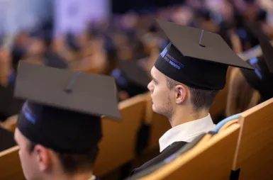 Uroczystość wręczenia dyplomów absolwentom 2025 za nami! | Aktualności | Uniwersytet WSB Merito w Gdańsku: zdjecie