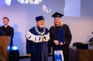 Uroczystość wręczenia dyplomów absolwentom 2025 za nami! | Aktualności | Uniwersytet WSB Merito w Gdańsku: zdjęcie