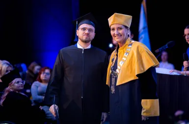 Uroczystość wręczenia dyplomów absolwentom 2025 za nami! | Aktualności | Uniwersytet WSB Merito w Gdańsku: zdj