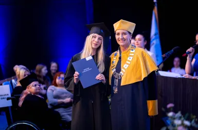 Uroczystość wręczenia dyplomów absolwentom 2025 za nami! | Aktualności | Uniwersytet WSB Merito w Gdańsku: zdjecie