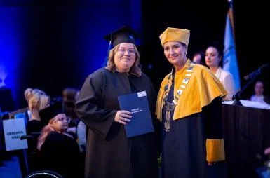 Uroczystość wręczenia dyplomów absolwentom 2025 za nami! | Aktualności | Uniwersytet WSB Merito w Gdańsku: Zdjęcie