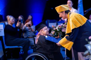 Uroczystość wręczenia dyplomów absolwentom 2025 za nami! | Aktualności | Uniwersytet WSB Merito w Gdańsku: Zdjęcie