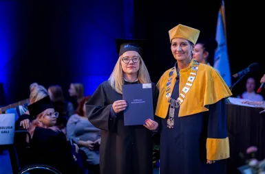 Uroczystość wręczenia dyplomów absolwentom 2025 za nami! | Aktualności | Uniwersytet WSB Merito w Gdańsku: Zdjęcie