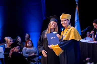 Uroczystość wręczenia dyplomów absolwentom 2025 za nami! | Aktualności | Uniwersytet WSB Merito w Gdańsku: zdjęcie