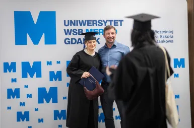 Uroczystość wręczenia dyplomów absolwentom 2025 za nami! | Aktualności | Uniwersytet WSB Merito w Gdańsku: Zdjęcie