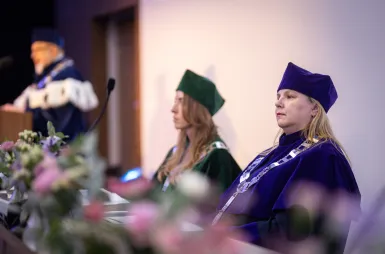 Uroczystość wręczenia dyplomów absolwentom 2025 za nami! | Aktualności | Uniwersytet WSB Merito w Gdańsku: zdj