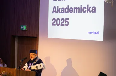 Uroczystość wręczenia dyplomów absolwentom 2025 za nami! | Aktualności | Uniwersytet WSB Merito w Gdańsku: zdjęcie
