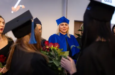 Uroczystość wręczenia dyplomów absolwentom 2025 za nami! | Aktualności | Uniwersytet WSB Merito w Gdańsku: zdj