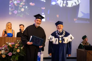 Uroczystość wręczenia dyplomów absolwentom 2025 za nami! | Aktualności | Uniwersytet WSB Merito w Gdańsku: zdj