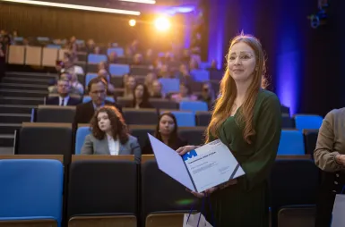 Uroczystość wręczenia dyplomów absolwentom 2025 za nami! | Aktualności | Uniwersytet WSB Merito w Gdańsku: Zdjęcie