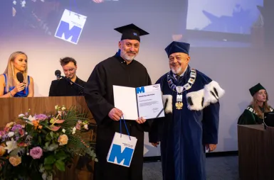 Uroczystość wręczenia dyplomów absolwentom 2025 za nami! | Aktualności | Uniwersytet WSB Merito w Gdańsku: zdjecie