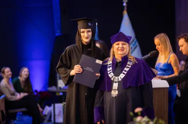 Uroczystość wręczenia dyplomów absolwentom 2025 za nami! | Aktualności | Uniwersytet WSB Merito w Gdańsku: Zdjęcie