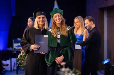 Uroczystość wręczenia dyplomów absolwentom 2025 za nami! | Aktualności | Uniwersytet WSB Merito w Gdańsku: Zdjęcie