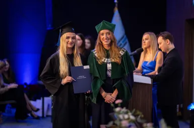Uroczystość wręczenia dyplomów absolwentom 2025 za nami! | Aktualności | Uniwersytet WSB Merito w Gdańsku: Zdjęcie