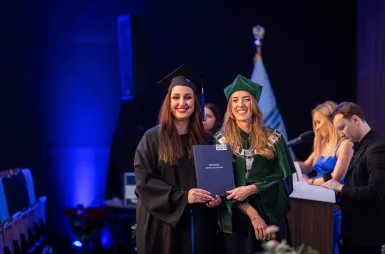 Uroczystość wręczenia dyplomów absolwentom 2025 za nami! | Aktualności | Uniwersytet WSB Merito w Gdańsku: zdj