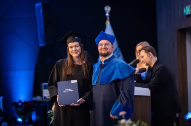 Uroczystość wręczenia dyplomów absolwentom 2025 za nami! | Aktualności | Uniwersytet WSB Merito w Gdańsku: Zdjęcie