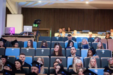 Uroczystość wręczenia dyplomów absolwentom 2025 za nami! | Aktualności | Uniwersytet WSB Merito w Gdańsku: Zdjęcie