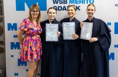 Uroczyste zakończenie studiów podyplomowych 2025/2026 za nami! | Aktualności | Uniwersytet WSB Merito w Gdańsku: Zdjęcie