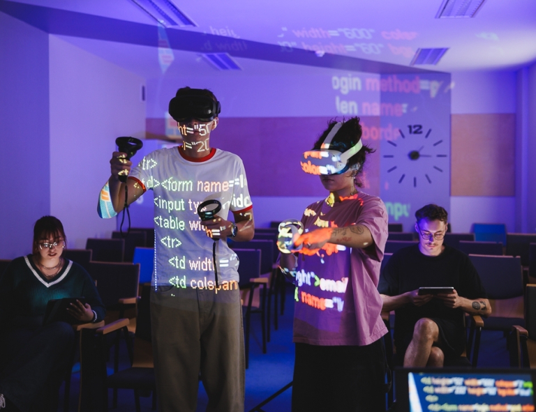 Wyniki wyszukiwania | Uniwersytet WSB Merito w Gdańsku: Studenci podczas symulacji VR
