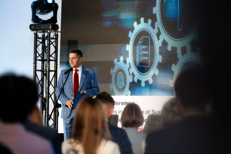 Leader 2050 - międzynarodowy dialog o przyszości | Aktualności | Uniwersytet WSB Merito w Gdańsku: Leader 2050