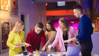 Pedagogika opiekuńczo-wychowawcza z terapią uzależnień | Studia I stopnia w Gdyni | Uniwersytet WSB Merito Gdynia: Praca grupowa studentów 