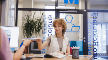 Negocjacje w biznesie (z certyfikatem FU) | Studia podyplomowe w Gdyni | Uniwersytet WSB Merito Gdynia: Biuro Rekrutacji w Gdyni